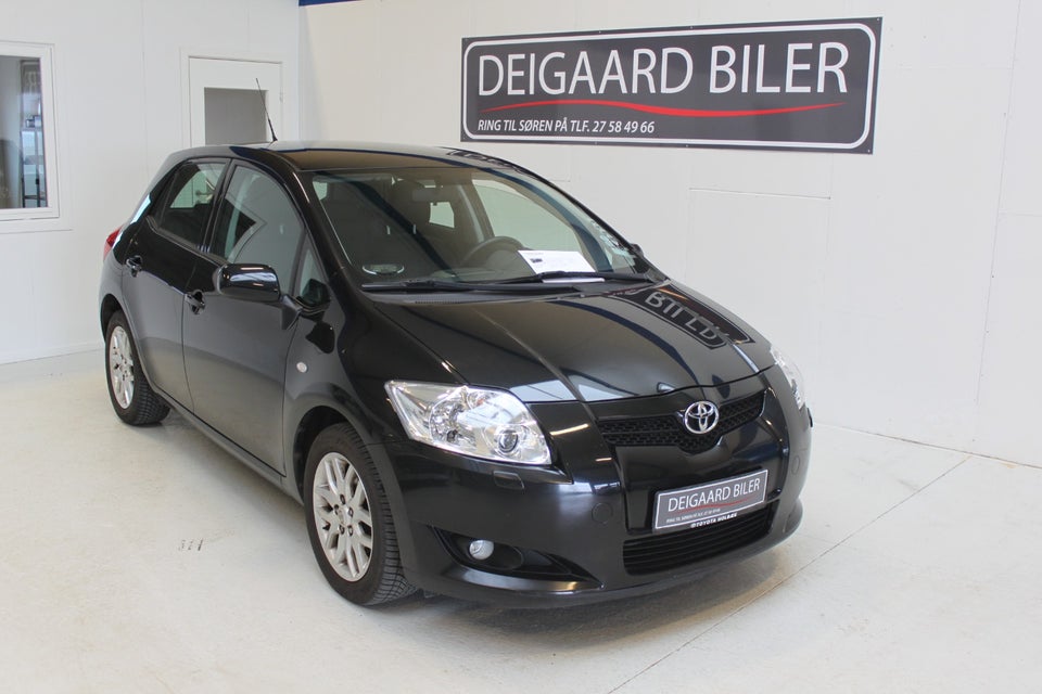 Toyota Auris 1,6 Luna+ 5d