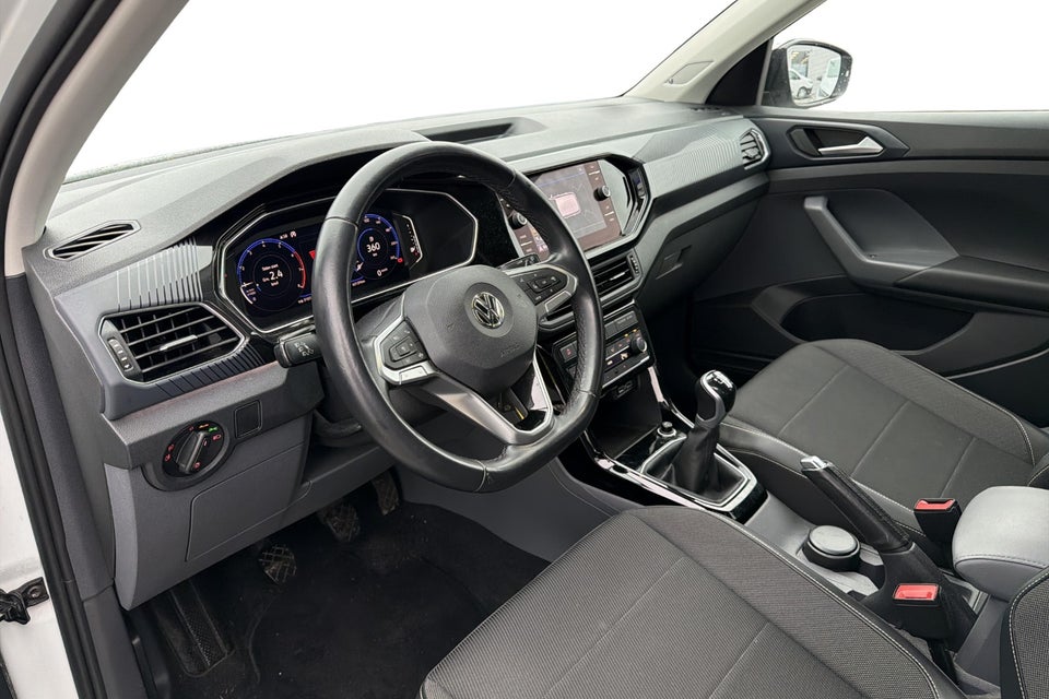 VW T-Cross 1,0 TSi 115 First Edition 5d