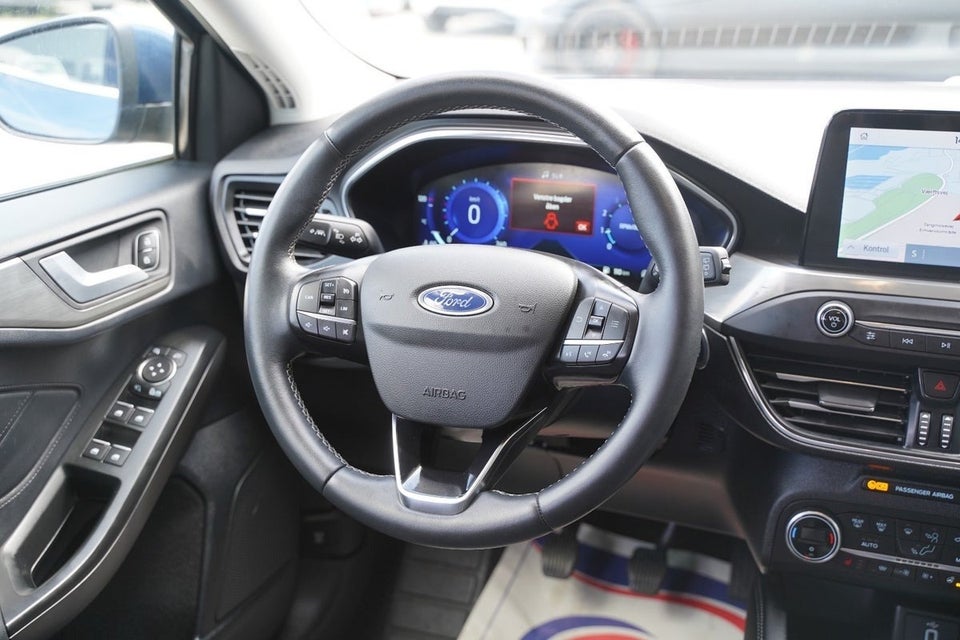 Ford Focus 1,0 EcoBoost mHEV Titanium 5d