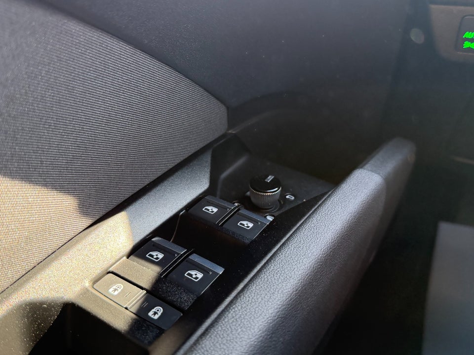 Audi Q4 e-tron 40 Advanced 5d