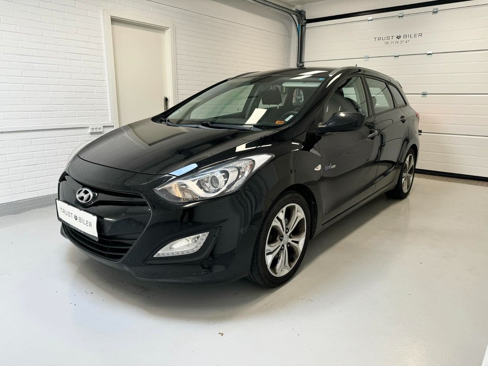 Hyundai i30 1,6 CRDi 110 Comfort Go! CW 5d