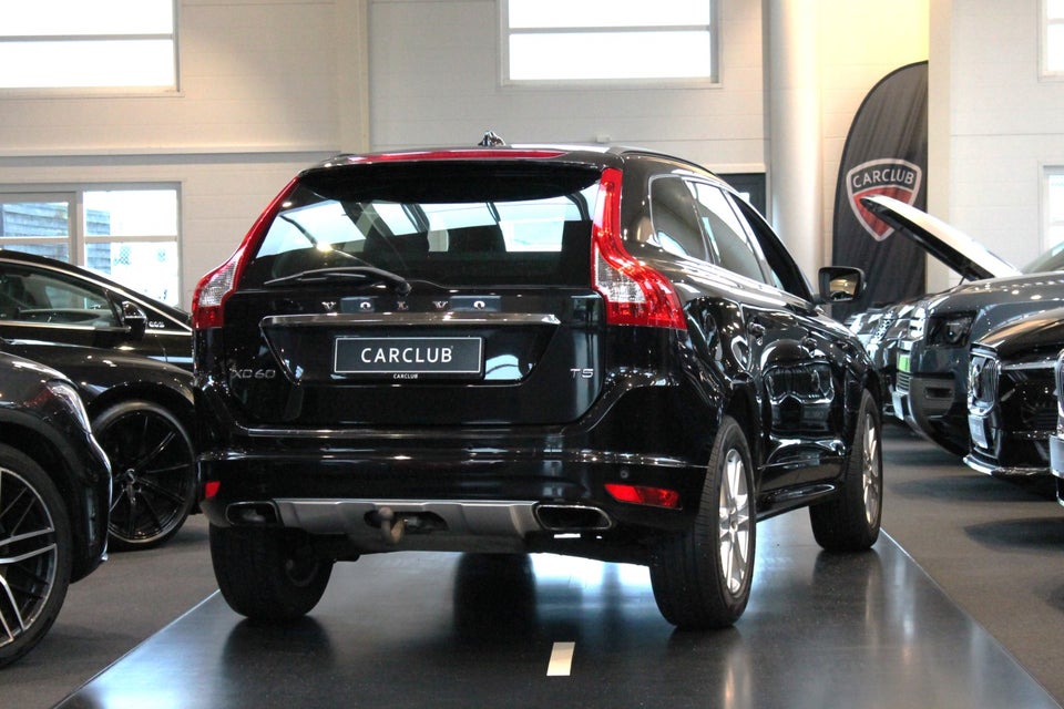 Volvo XC60 2,0 T5 245 Momentum aut. 5d