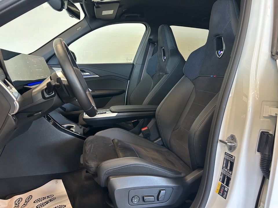 BMW iX1 xDrive30 Fully Charged M-Sport 5d