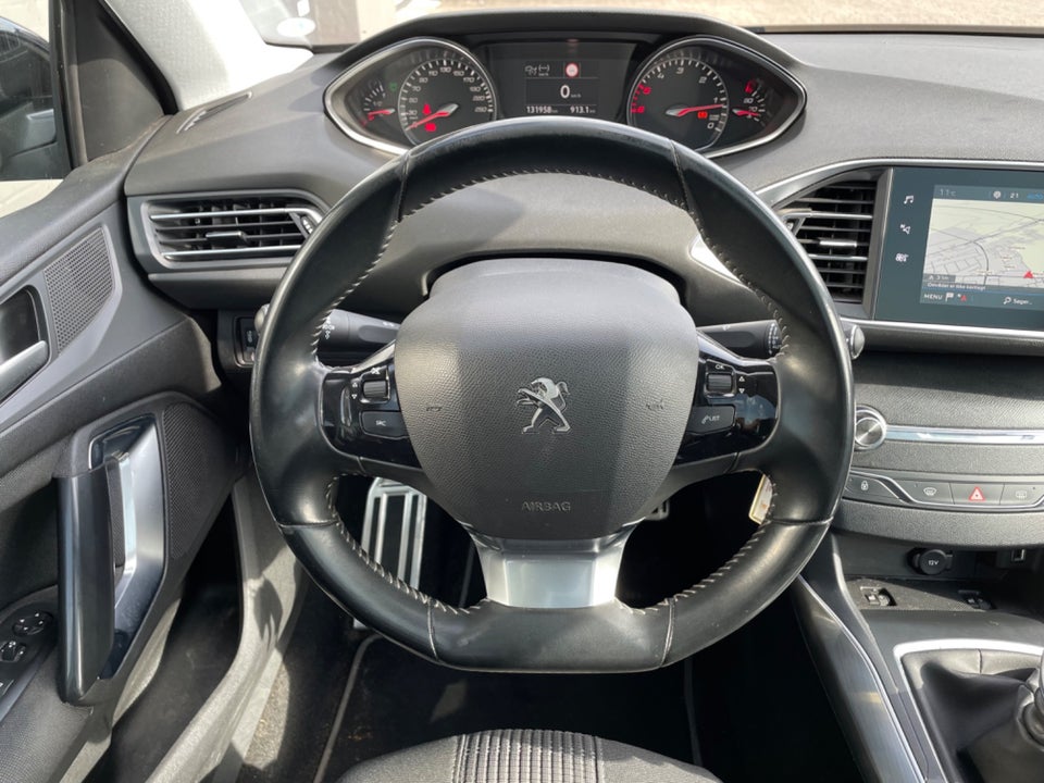 Peugeot 308 1,5 BlueHDi 130 Infinity SW 5d