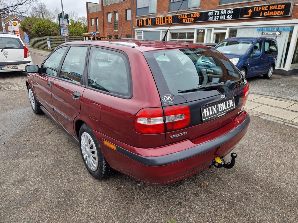 Volvo V40 1,8 Classic aut. 5d