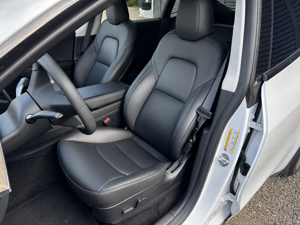 Tesla Model Y RWD 5d