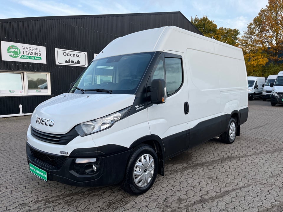 Iveco Daily 2,3 35S16 12m³ Van AG8