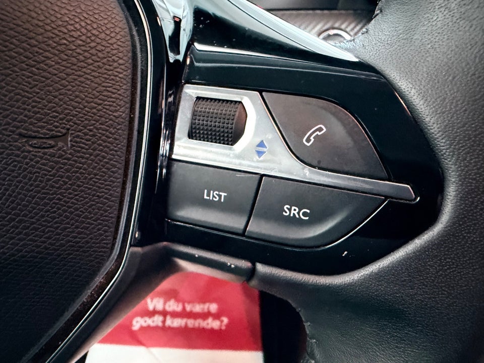 Peugeot 208 1,2 PureTech 100 Allure 5d