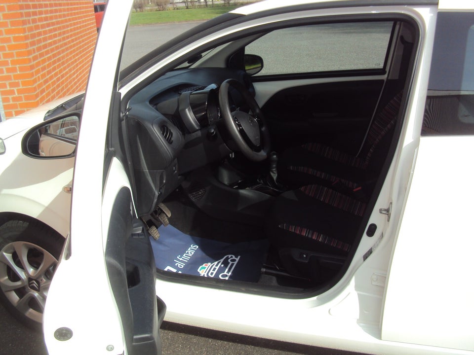 Citroën C1 1,0 VTi SportLine 5d