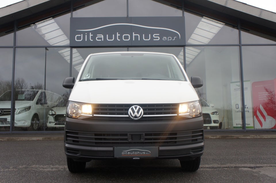 VW Transporter 2,0 TDi 150 Kombi DSG kort