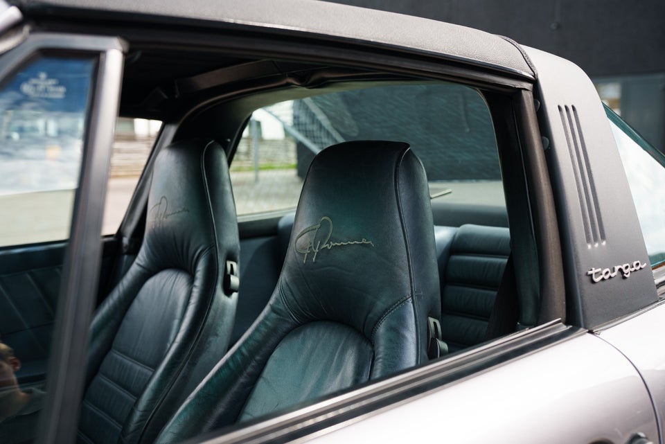 Porsche 911 3,2 Carrera Targa Commemorative Edition 2d