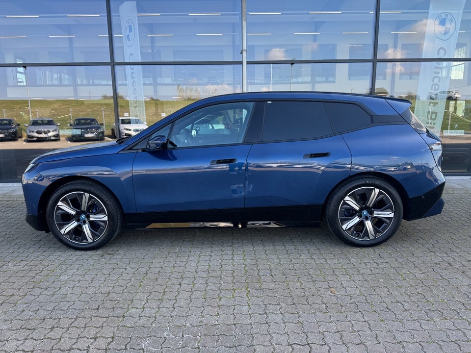 BMW iX xDrive40 Super Charged 5d