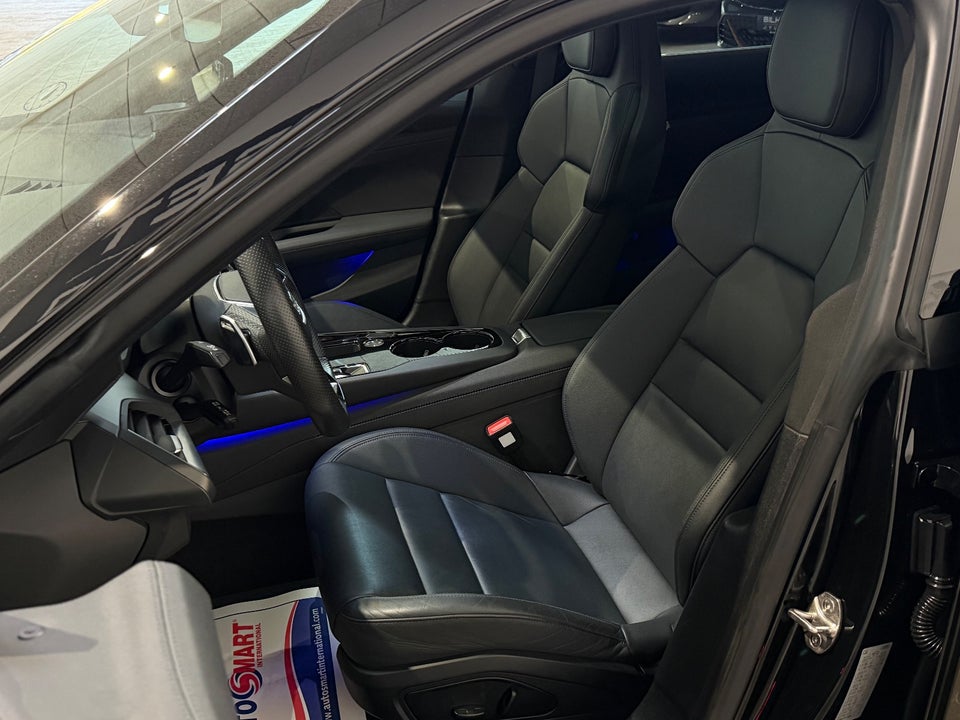 Audi e-tron GT quattro 4d