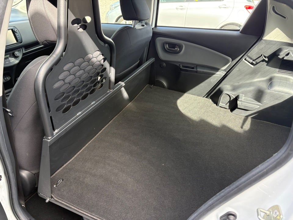 Toyota Yaris 1,5 Hybrid H2 Komfort e-CVT Van 5d