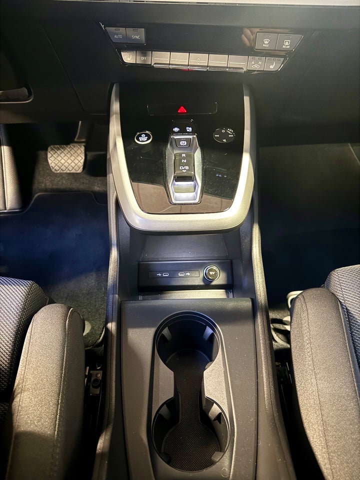 Audi Q4 e-tron 40 Advanced 5d