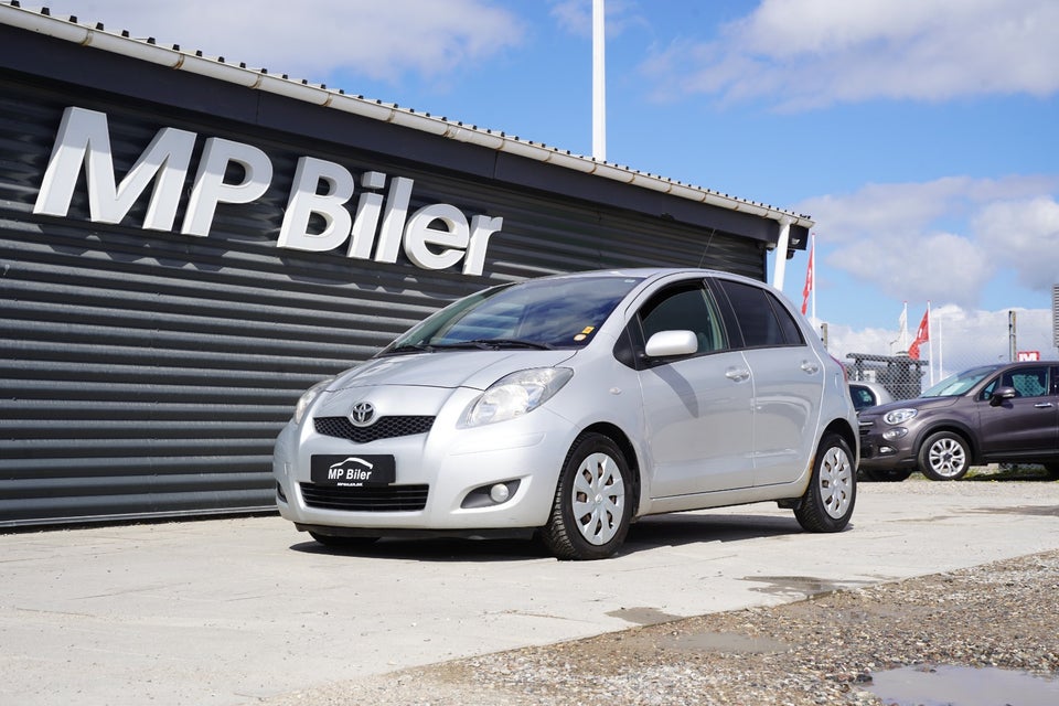 Toyota Yaris 1,4 D-4D T2 Van 5d