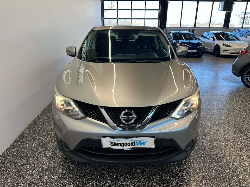 Nissan Qashqai 1,2 Dig-T 115 Acenta 5d