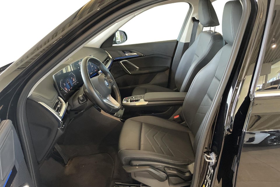 BMW iX1 eDrive20 X-Line 5d