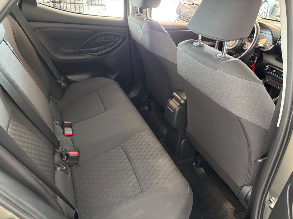 Toyota Yaris 1,5 Hybrid Active e-CVT 5d