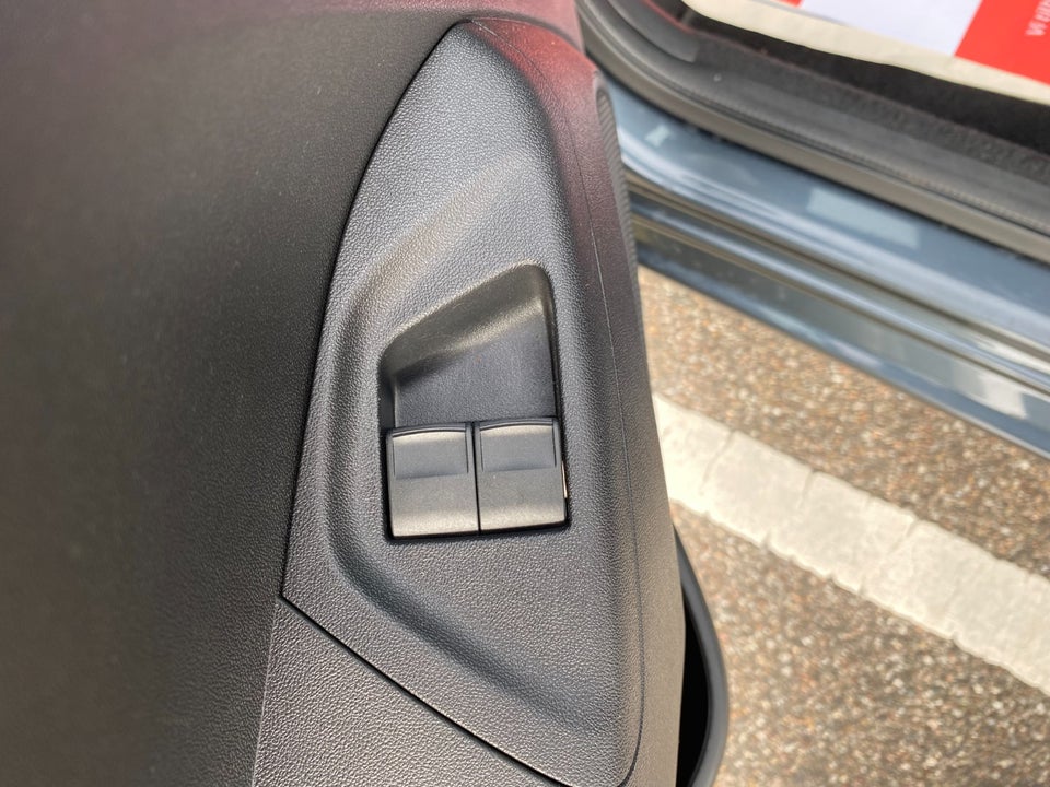 Citroën C1 1,0 VTi Street+ 5d