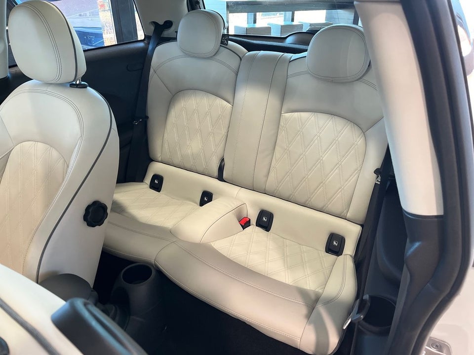 MINI Cooper SE Edition Premium Plus 3d