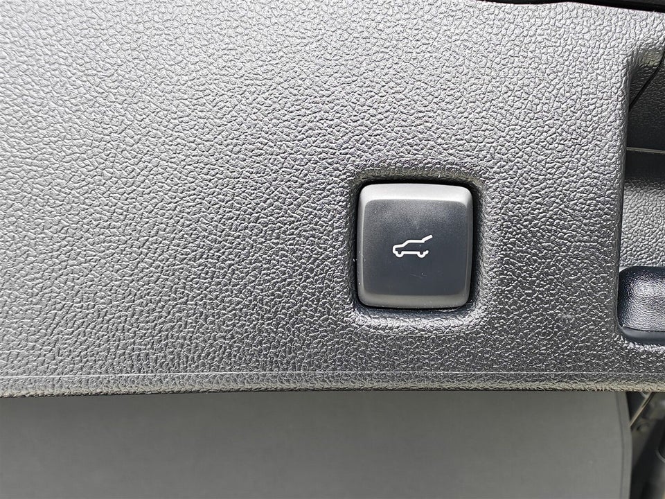 Ford Kuga 2,5 PHEV Titanium X CVT 5d