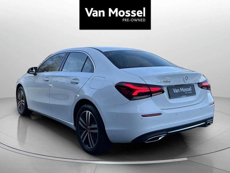 Mercedes A250 e 1,3 Progressive Line aut. 4d