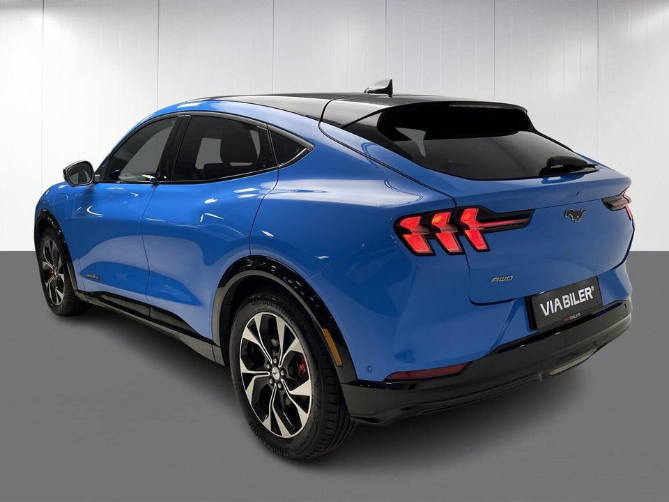 Ford Mustang Mach-E 98 Premium Extended Range AWD 5d