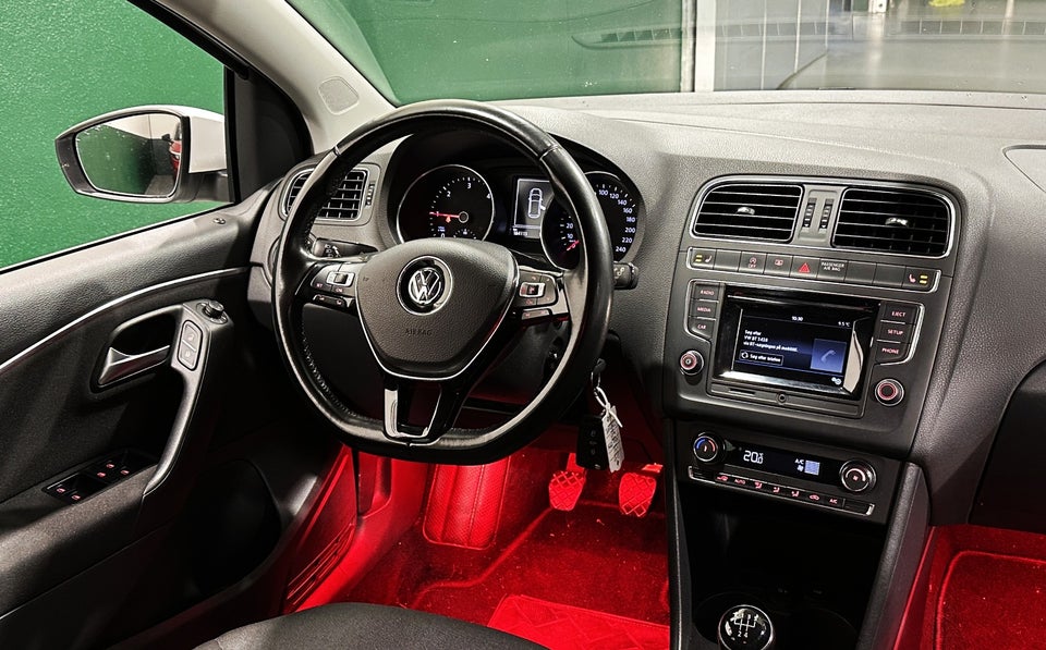 VW Polo 1,4 TDi 90 Comfortline BMT 5d