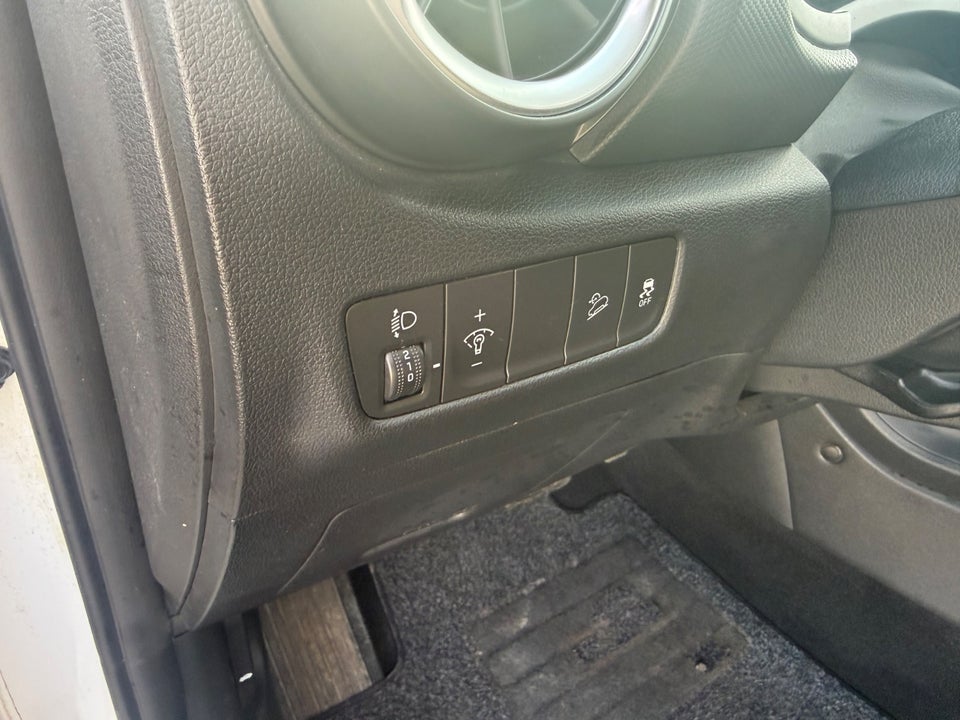 Hyundai Kona 1,0 T-GDi Essential DCT 5d