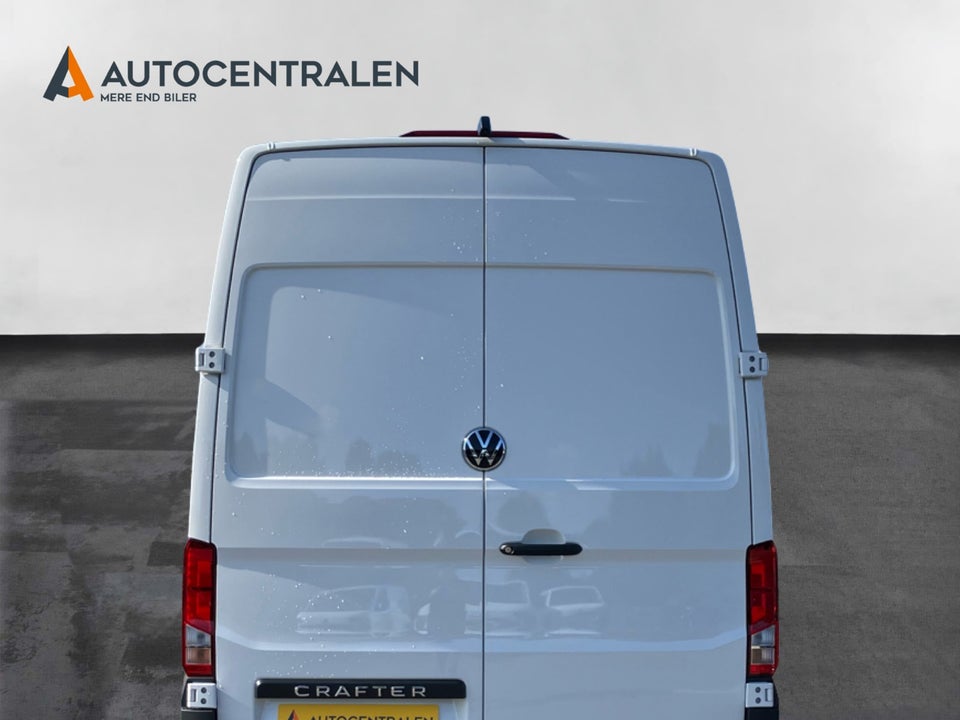 VW Crafter 35 2,0 TDi 163 Kassevogn L3H3 aut. RWD