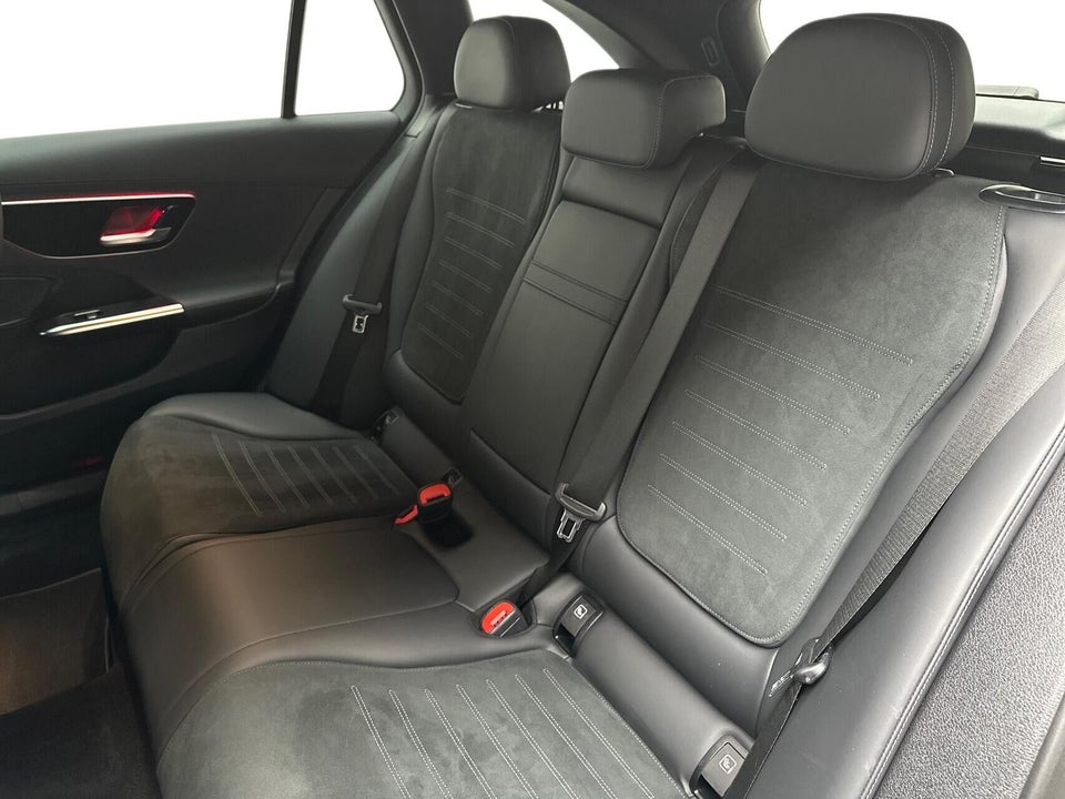 Mercedes C300 e 2,0 AMG Line stc. aut. 5d