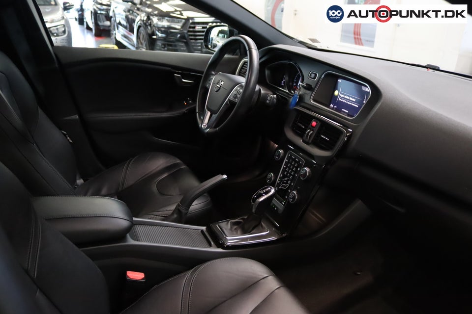 Volvo V40 1,5 T3 152 Dynamic Edition aut. 5d