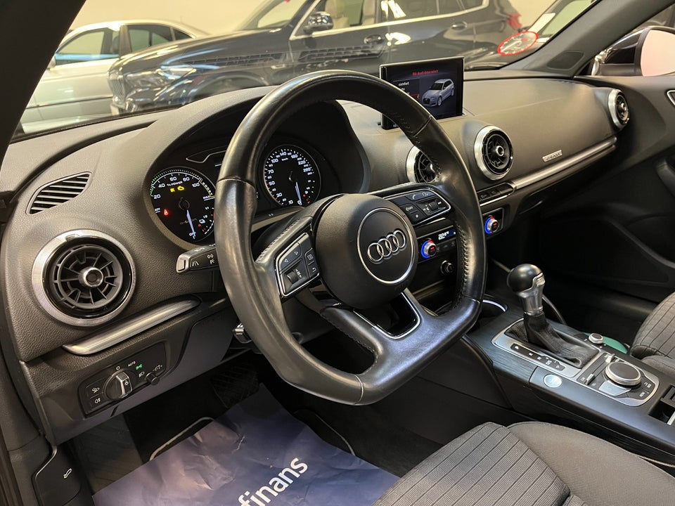 Audi A3 1,4 e-tron Sportback S-tr. 5d