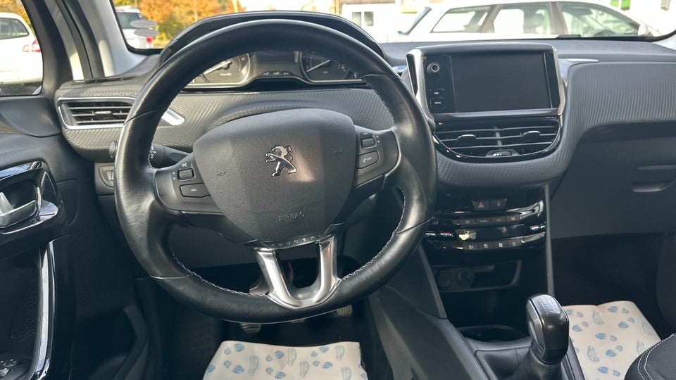 Peugeot 208 1,6 BlueHDi 100 Desire 5d