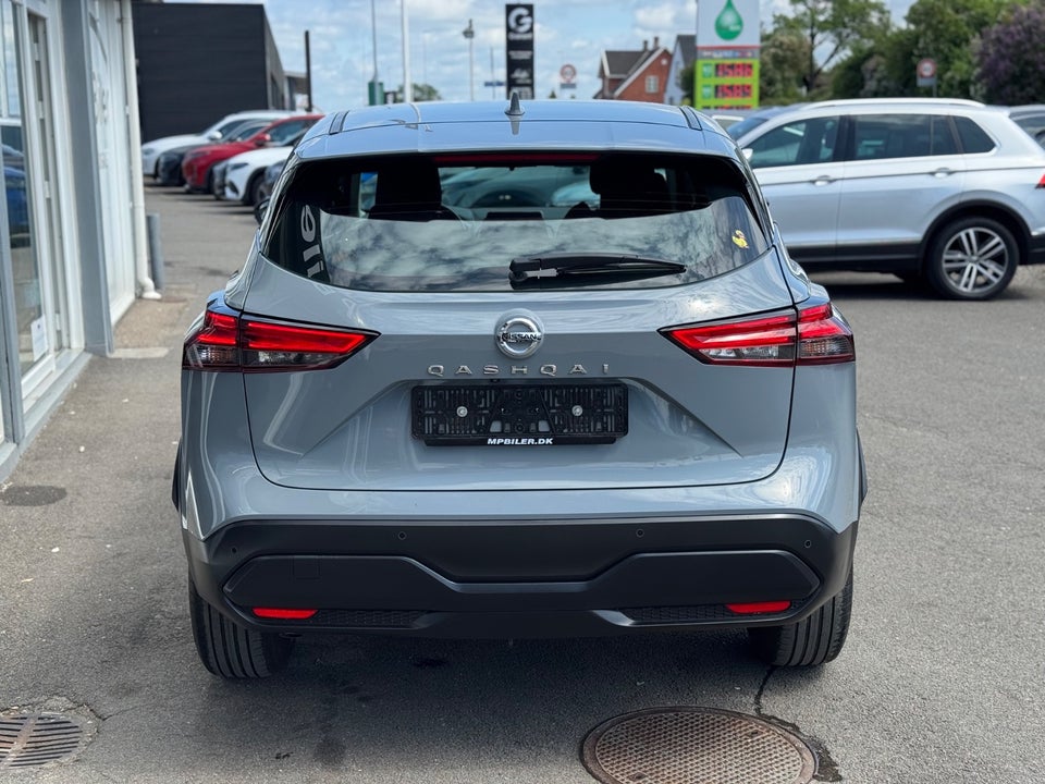 Nissan Qashqai 1,3 mHEV Acenta 5d