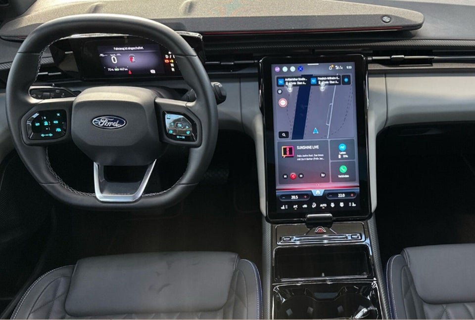 Ford Explorer 82 Premium Extended Range 5d