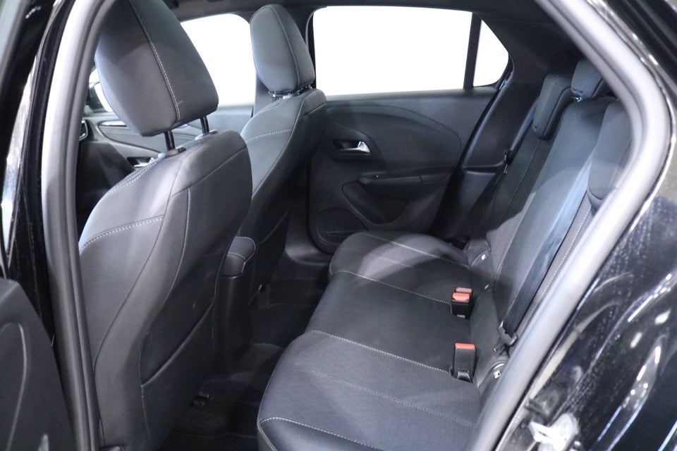 Opel Corsa 1,2 T 100 Black 5d