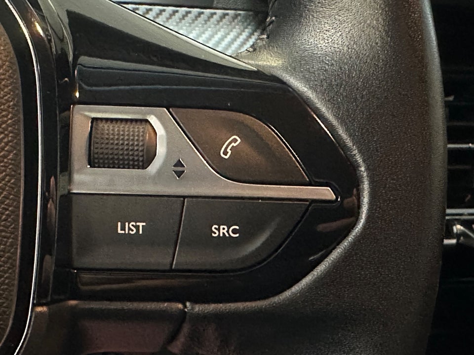 Peugeot 208 1,2 PureTech 100 Active 5d