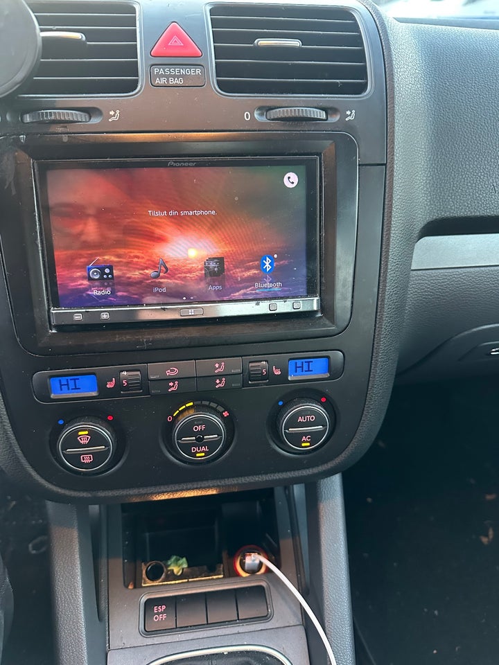 VW Jetta 1,4 TSi 122 Sportline 4d