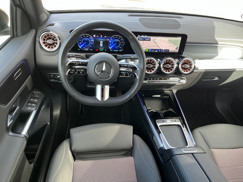 Mercedes EQB250+ Electric Art 5d