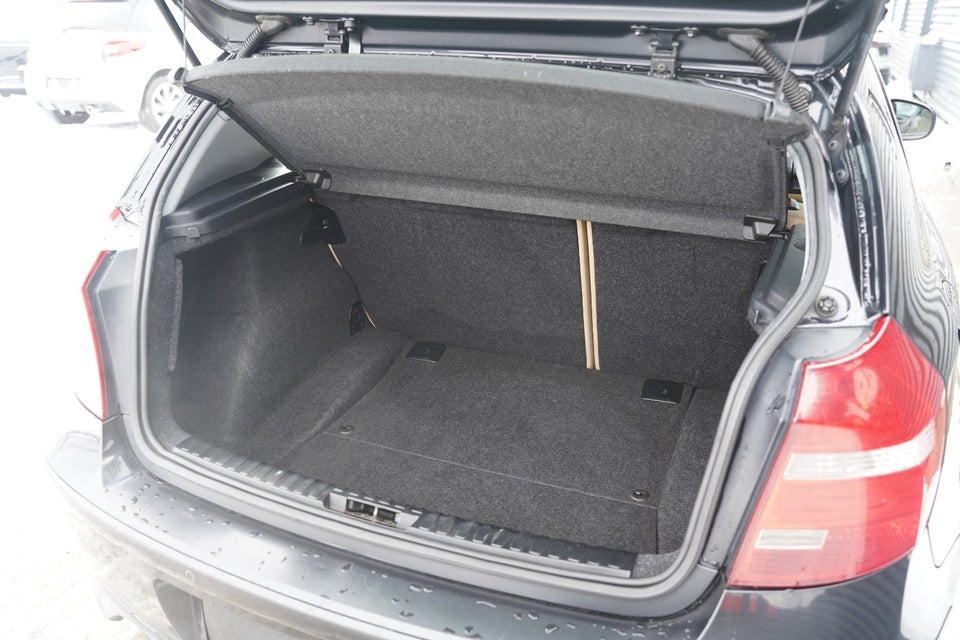 BMW 118i 2,0 aut. 3d