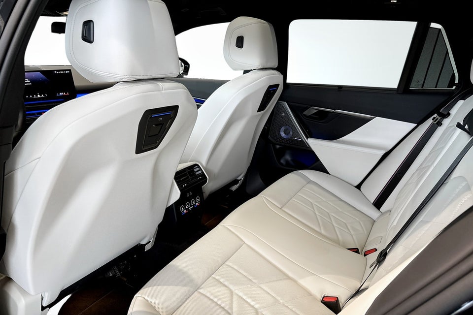 BMW i5 eDrive40 Touring Supercharged 5d