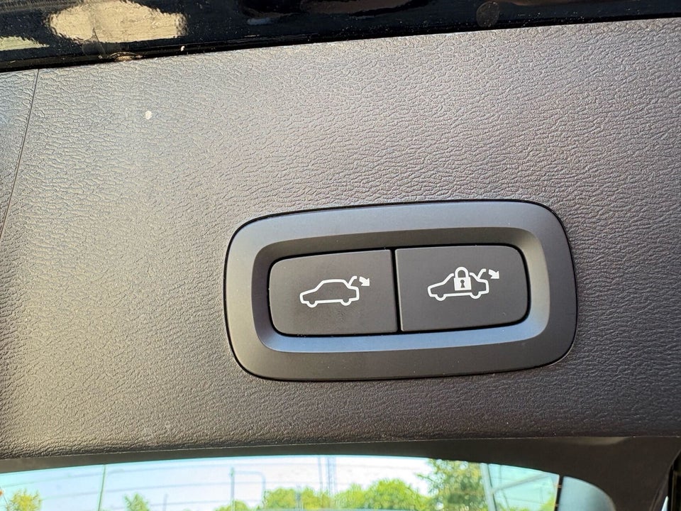 Volvo XC40 P6 ReCharge Plus 5d