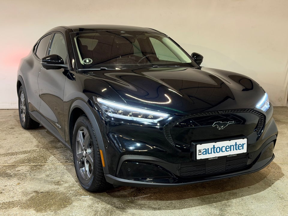 Ford Mustang Mach-E 68 Standard Range 5d