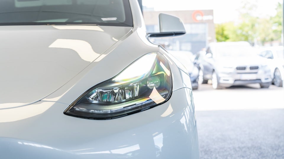 Tesla Model Y Long Range AWD 5d