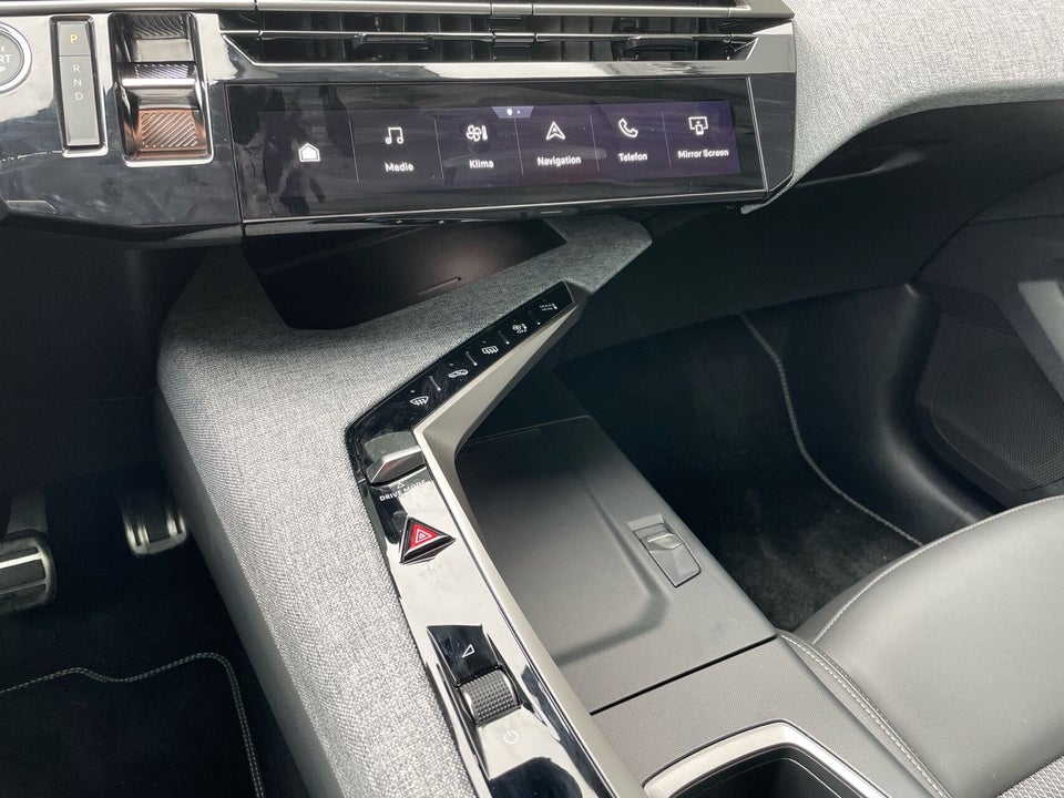 Peugeot e-5008 77 GT Pack 7prs 5d