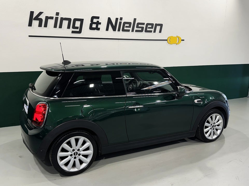 MINI Cooper 1,5 Connected Edition 3d