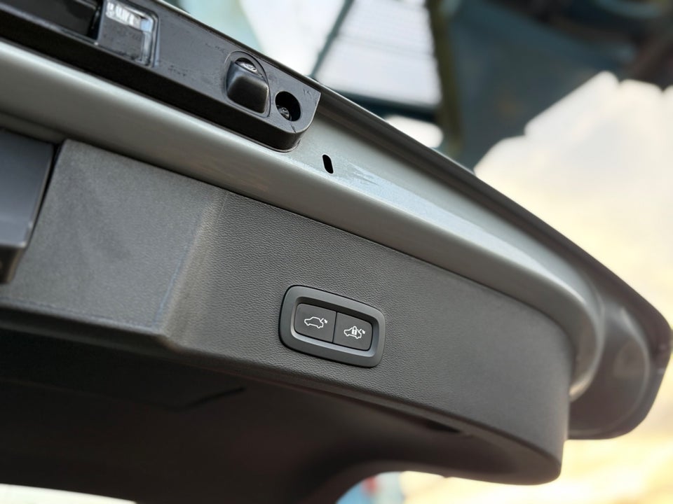 Volvo EX40 Extended Range Core 5d