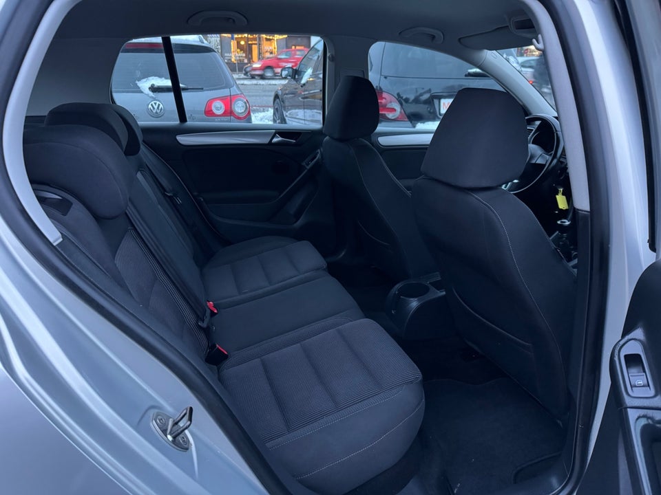 VW Golf VI 1,6 Comfortline 5d